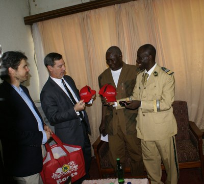 Remise des Cadeaux 2 Remise des Cadeaux 2